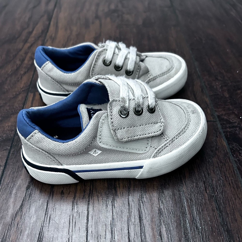 Boys Toddler Sperry Size 6